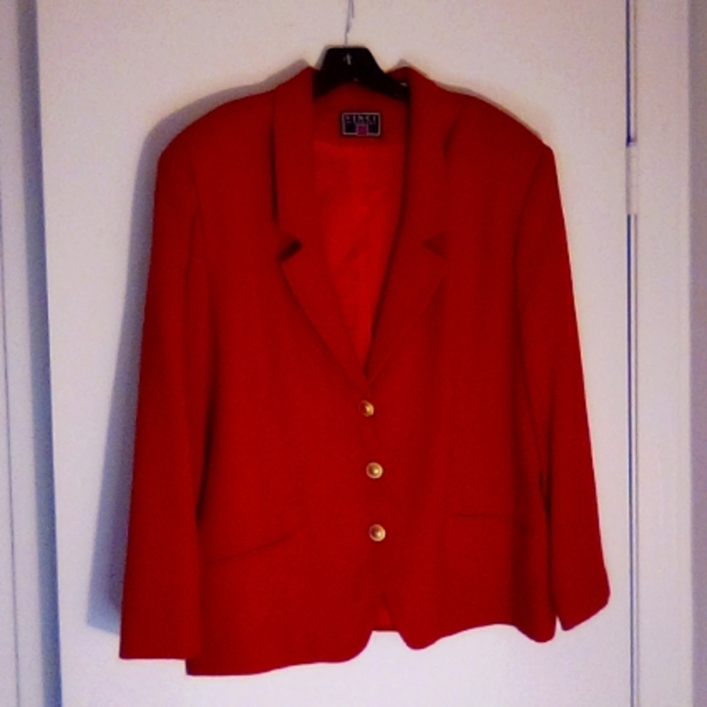 Red blazer, size 20, by VINCI Clothiers.